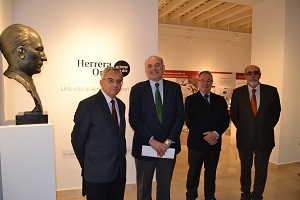 La Fundación San Pablo Andalucía CEU inaugura la exposición “Herrera Oria, su tiempo y su obra”