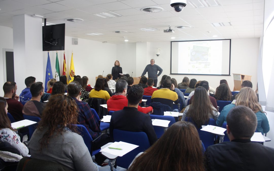 Casi 200 estudiantes acuden al edificio I+D+i para adquirir nuevos conocimiento en ciberseguridad y emprendimiento