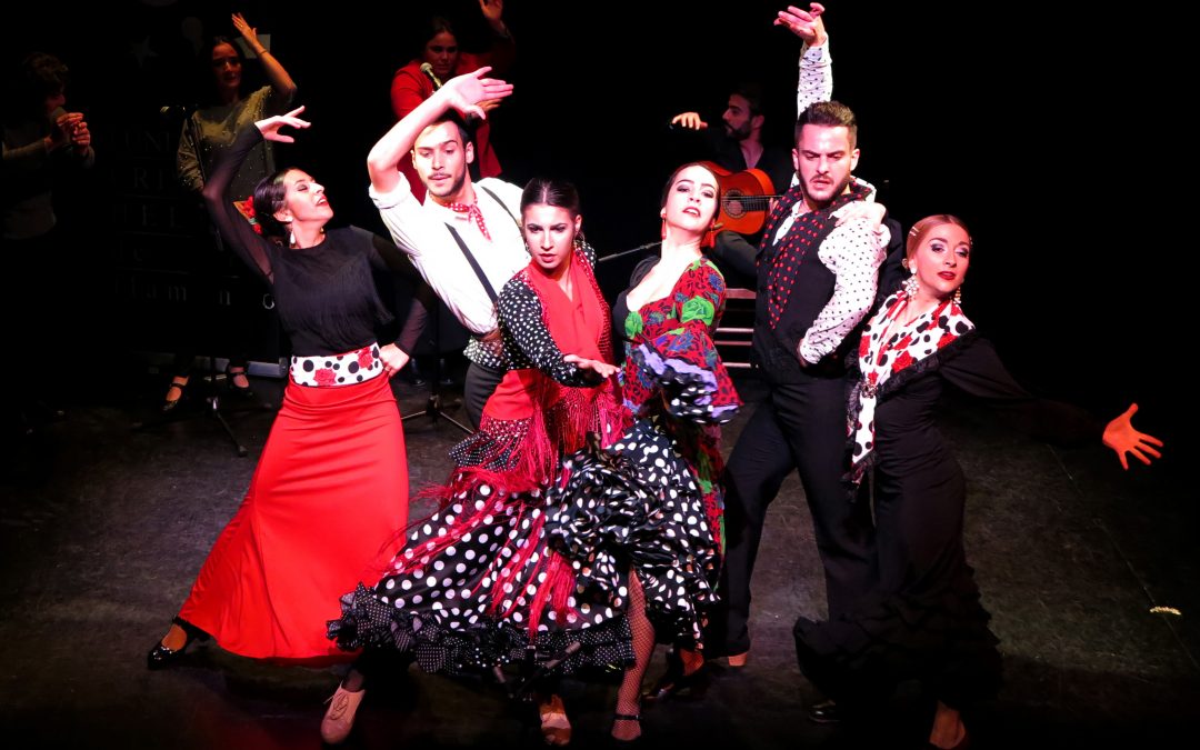 Los alumnos del Curso Flamenco Anual 2018/2019 se estrenan en el teatro de la Fundación Cristina Heeren   para celebrar la Navidad