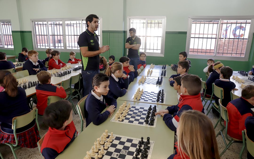 Más de medio centenar de colegios de la provincia participan en la II Liga de Ajedrez Fundación Unicaja