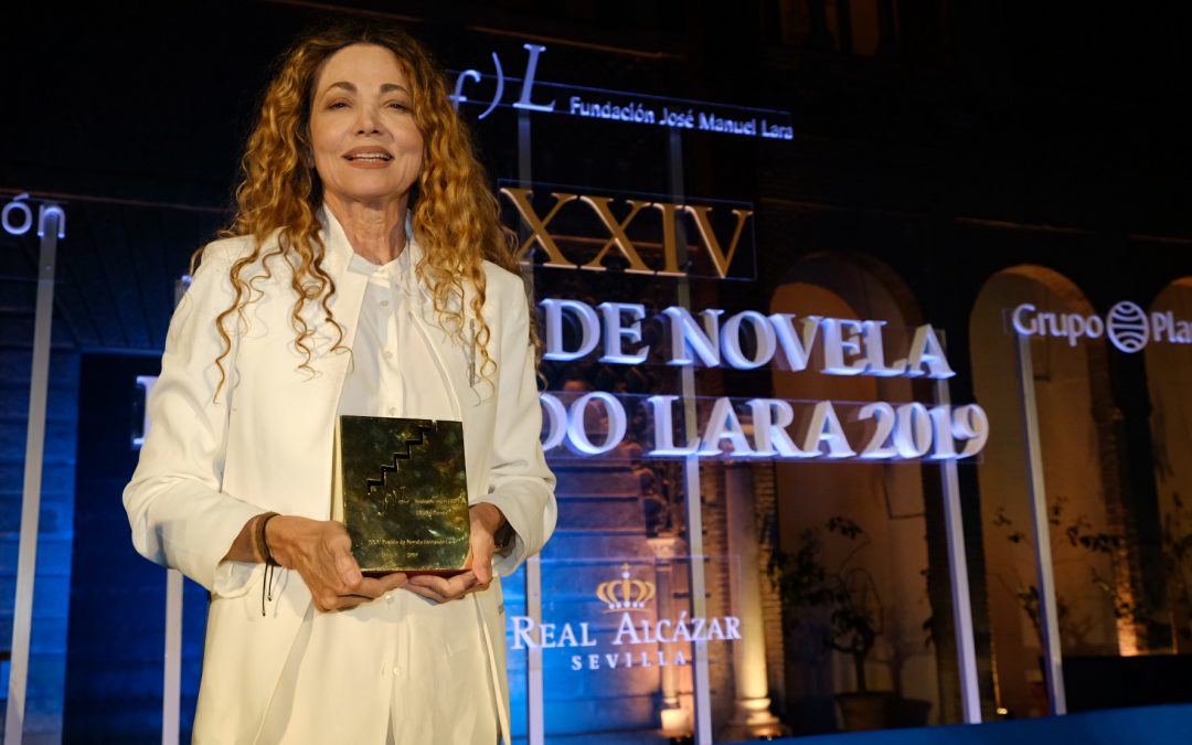 Ángela Becerra, ganadora del  Premio Fernando Lara 2019