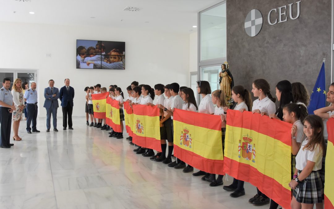 El General Enrique Biosca, Director de Enseñanza del Ejército del Aire, visita el Campus CEU Andalucía