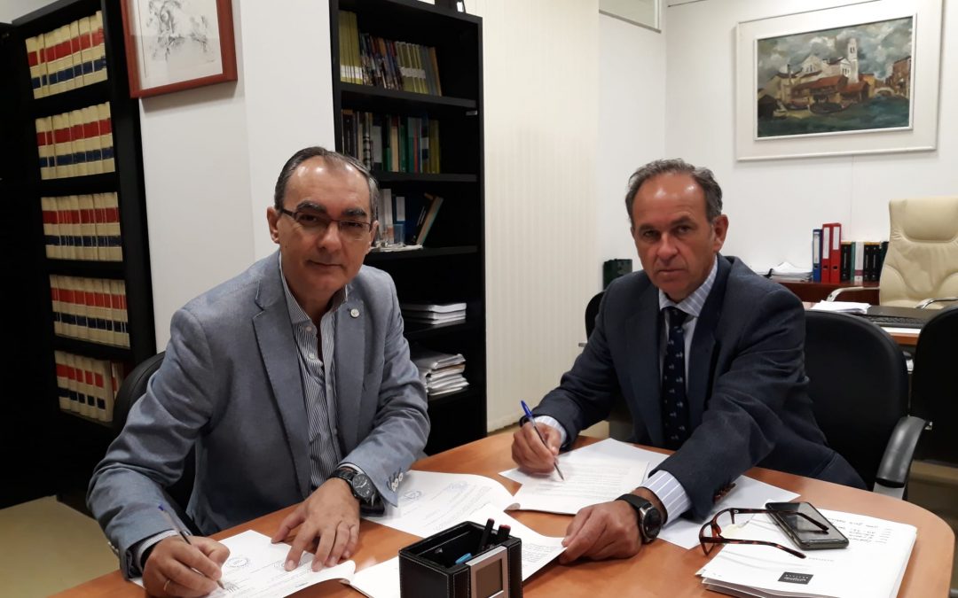 Firma de convenio entre la Diputación de Sevilla y Fundación TAS