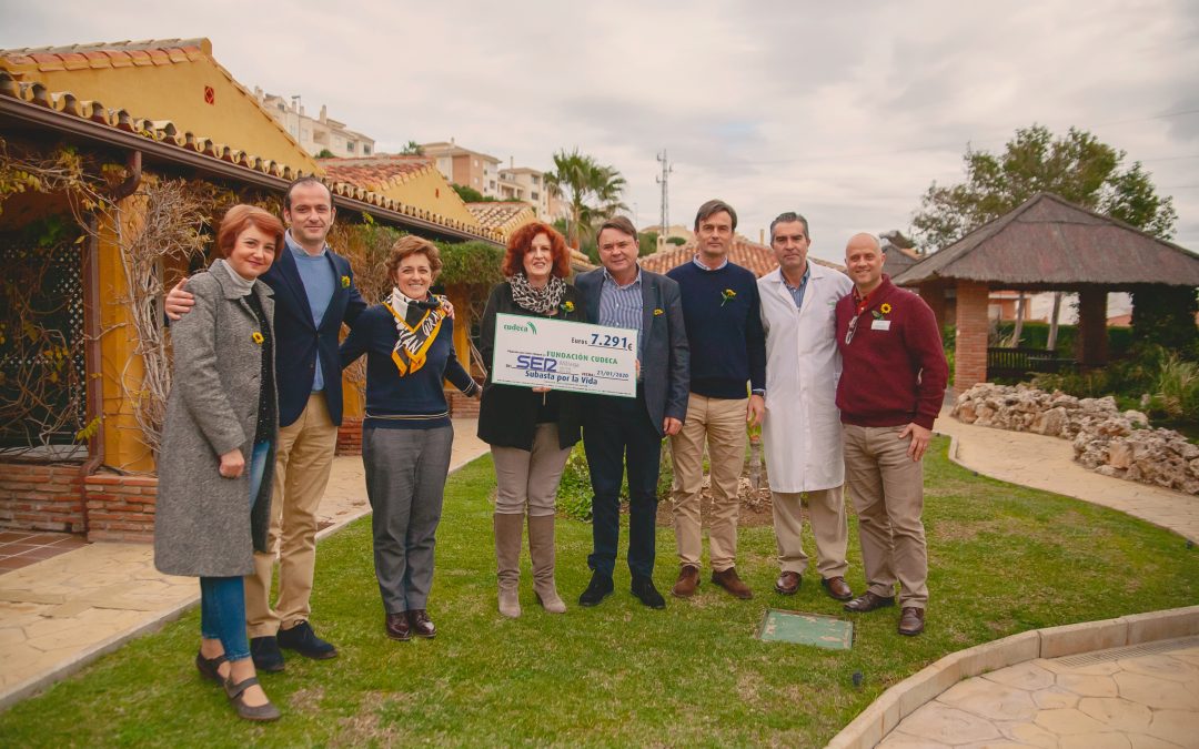 La Cadena SER visita la Fundación Cudeca y entrega los fondos recaudados en la Subasta por la Vida