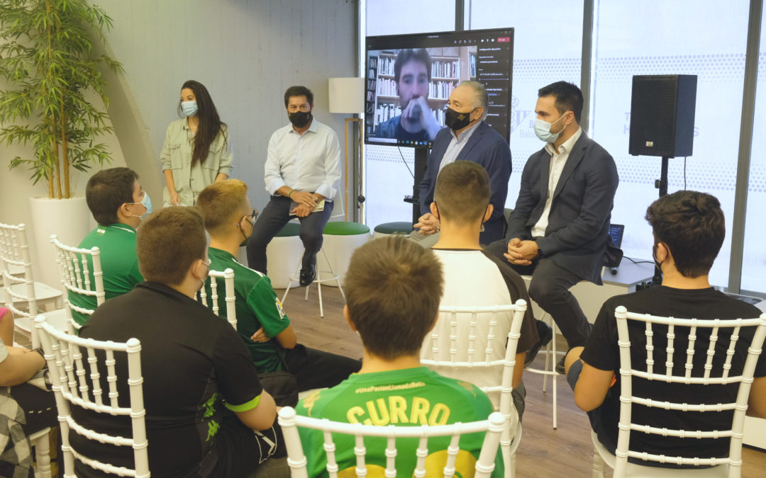 La Fundación Real Betis Balompié y la Fundación José Manuel Lara ponen en marcha la segunda edición del proyecto  ‘Lecturas en verdiblanco’