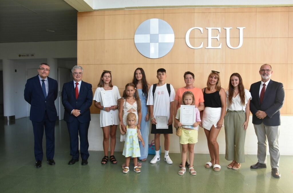 La Fundación San Pablo Andalucía CEU ofrece un nuevo curso gratuito de español para ucranianos de CEU Andalucía