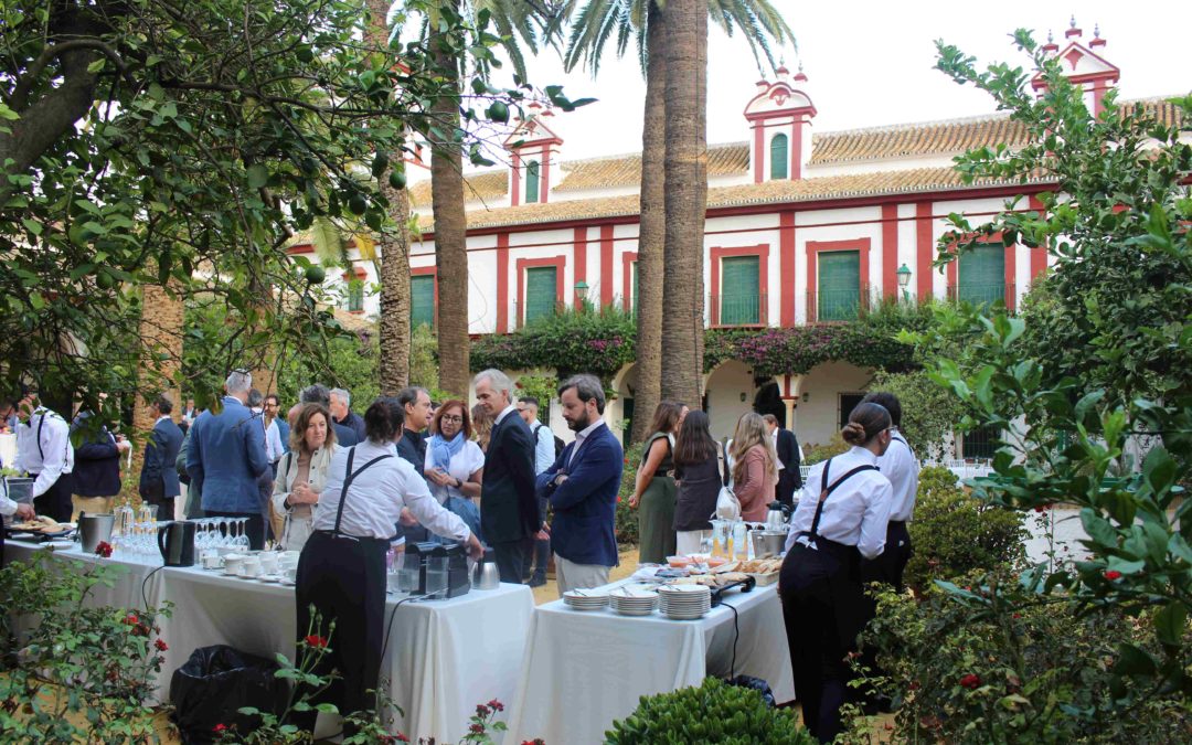 Más de 100 personas celebran el décimo aniversario de  Solidarios Coosur en la Hacienda Guzmán