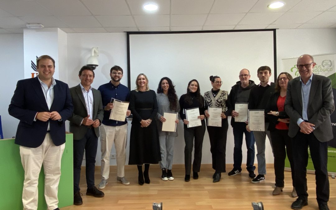 Seis estudiantes del Campus Bahía de Algeciras de la Universidad de Cádiz reciben una ayuda para la iniciación a la investigación en este Campus